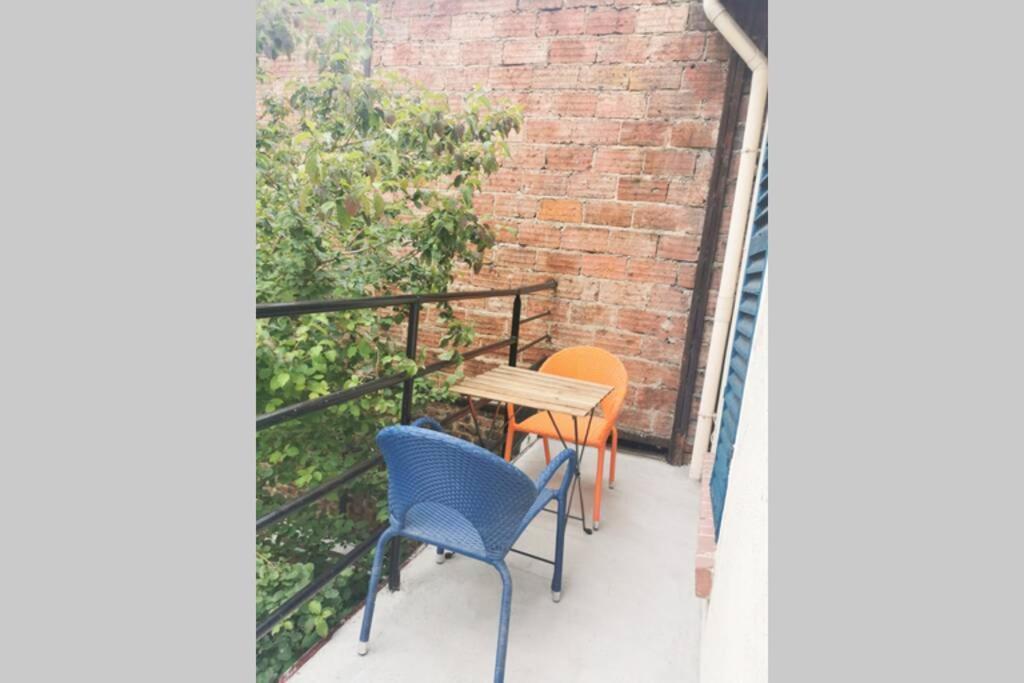 #4 Joli Appartement A 2 Pas Du Metro Et Paris 20 Bagnolet Exterior photo